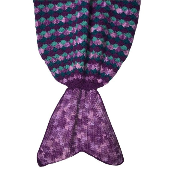 Handmade Hand Crafted Purple Green Diamond Mermaid Tail Throw Blanket 63x20 - Picture 4 of 7